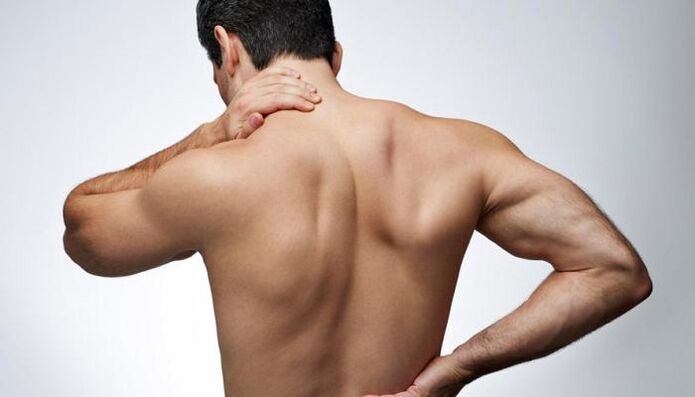 Η μεσοσπονδυλική κήλη εκδηλώνεται ως πόνος στην πλάτη και συμβάλλει στην επιδείνωση της ισχύος